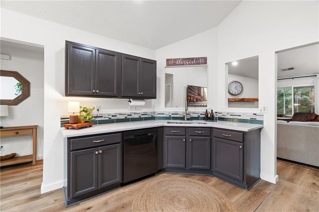 27 Otter Lane, Hoschton, GA 30548