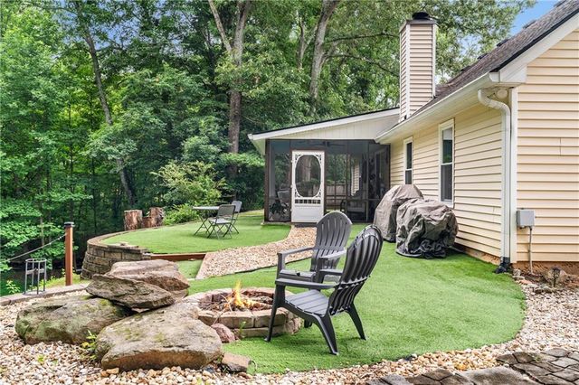 27 Otter Lane, Hoschton, GA 30548