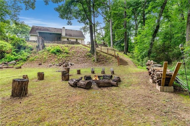27 Otter Lane, Hoschton, GA 30548