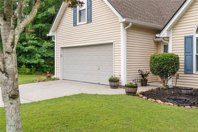27 Otter Lane, Hoschton, GA 30548
