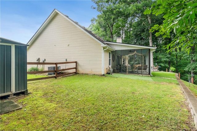 27 Otter Lane, Hoschton, GA 30548