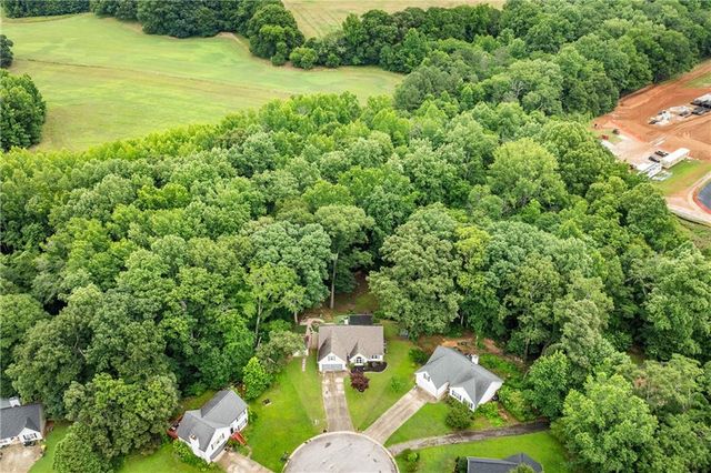 27 Otter Lane, Hoschton, GA 30548