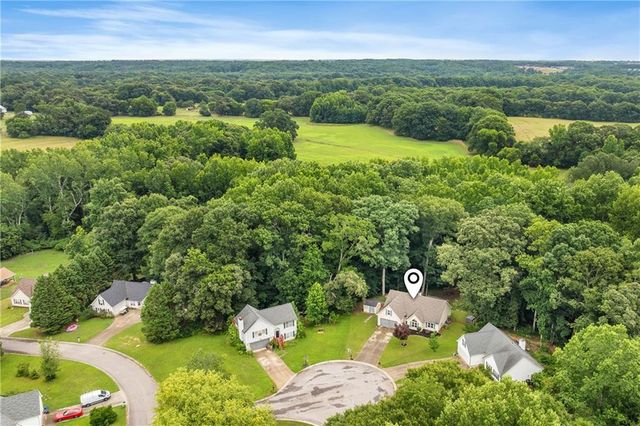27 Otter Lane, Hoschton, GA 30548