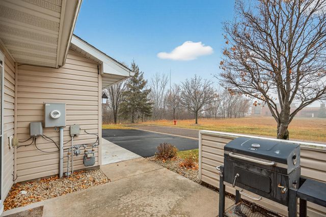 8561 121st Avenue N, Champlin, MN 55316