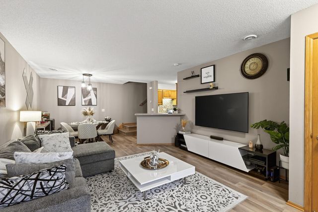 8561 121st Avenue N, Champlin, MN 55316