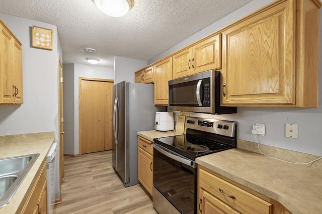 8561 121st Avenue N, Champlin, MN 55316