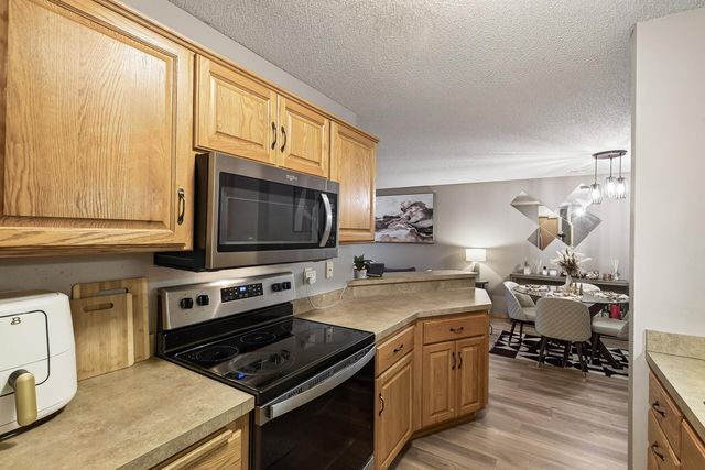 8561 121st Avenue N, Champlin, MN 55316