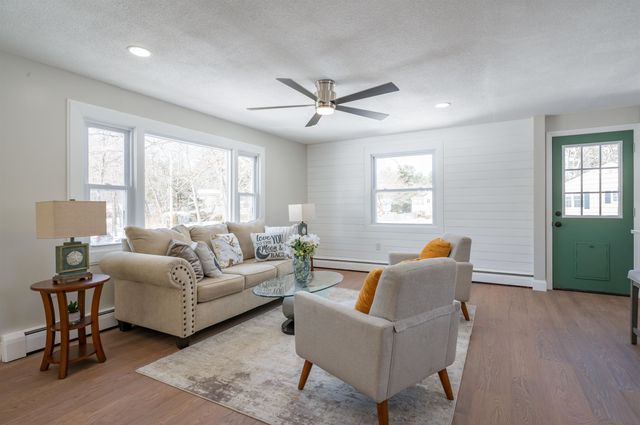 20 Williams Street, Salem, NH 03079