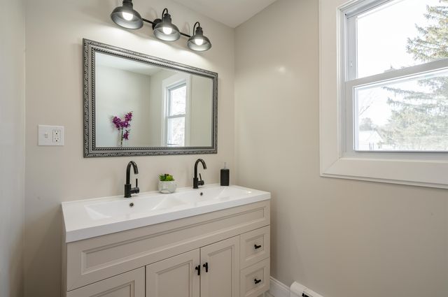 20 Williams Street, Salem, NH 03079