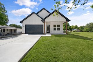 3617 Emhouse Road, Corsicana, TX 75110