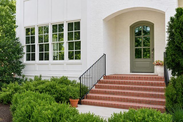 704A Crescent Rd, Nashville, TN 37205