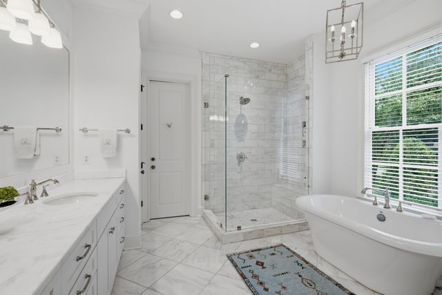 704A Crescent Rd, Nashville, TN 37205