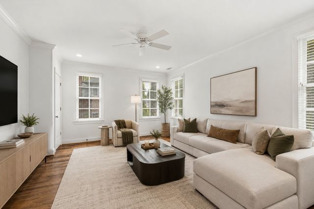 704A Crescent Rd, Nashville, TN 37205
