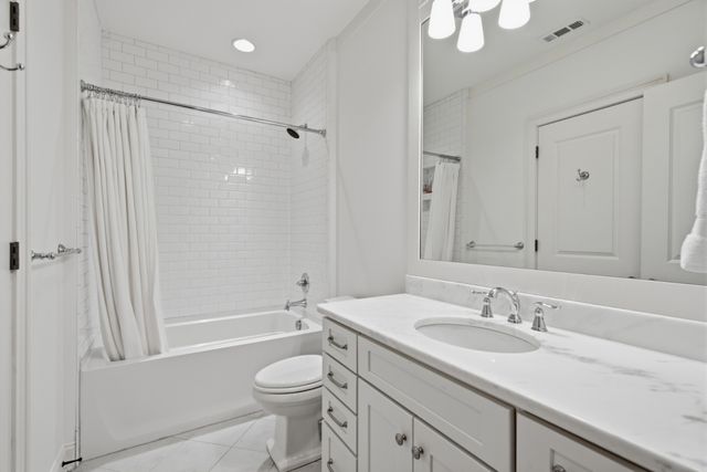 704A Crescent Rd, Nashville, TN 37205