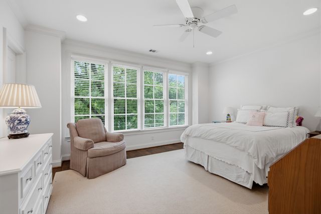 704A Crescent Rd, Nashville, TN 37205