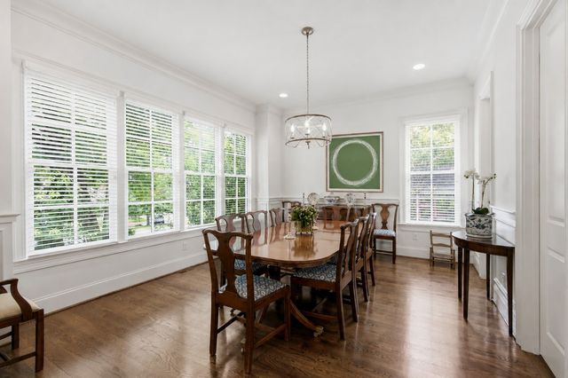 704A Crescent Rd, Nashville, TN 37205