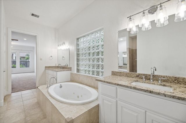 95 N Mews Wood Court, The Woodlands, TX 77381