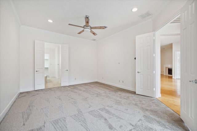 95 N Mews Wood Court, The Woodlands, TX 77381