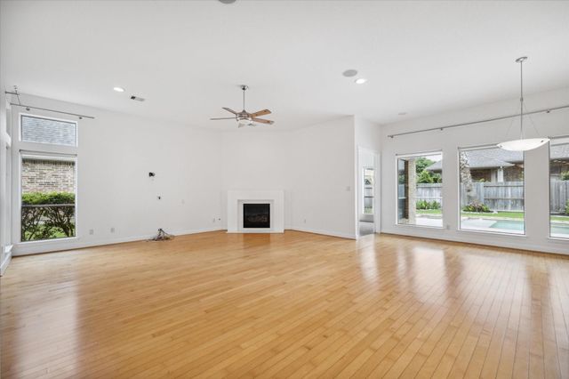 95 N Mews Wood Court, The Woodlands, TX 77381