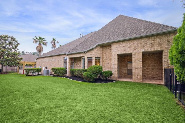 95 N Mews Wood Court, The Woodlands, TX 77381