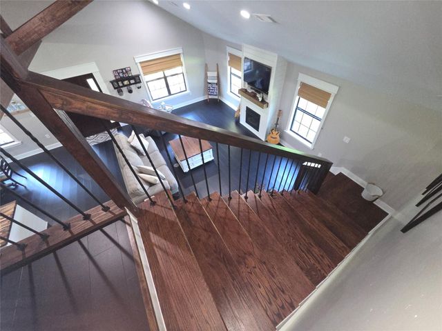 333 Edgewood, Onalaska, TX 77360