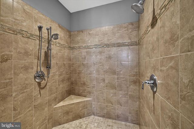 8485 ROGUES RD, Warrenton, VA 20187