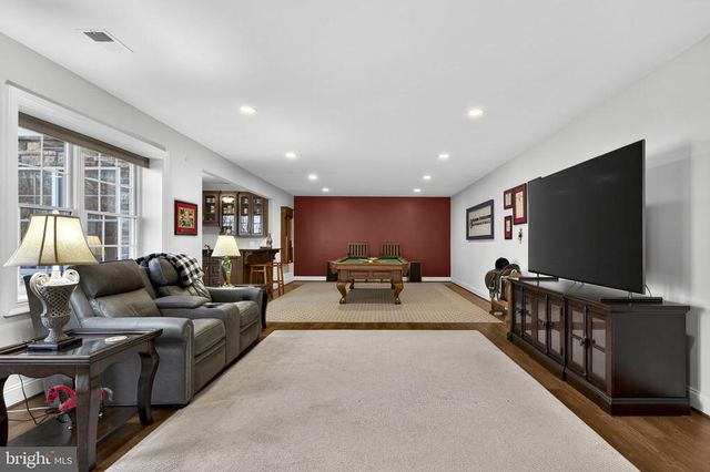 8485 ROGUES RD, Warrenton, VA 20187