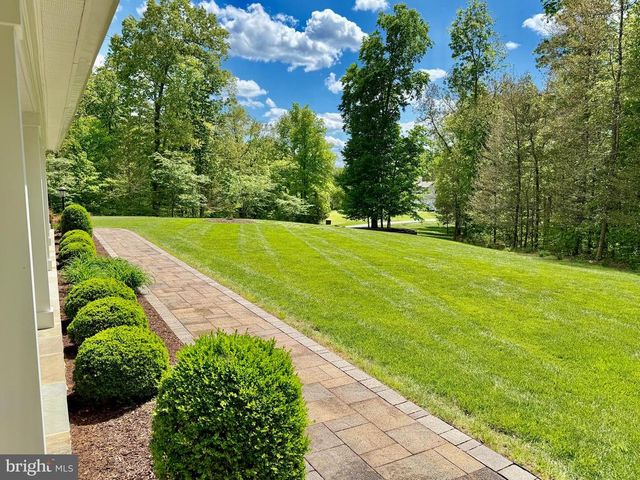 8485 ROGUES RD, Warrenton, VA 20187
