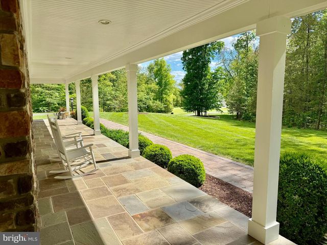 8485 ROGUES RD, Warrenton, VA 20187
