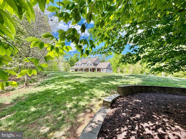 8485 ROGUES RD, Warrenton, VA 20187