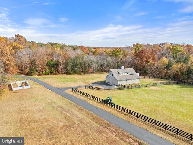 8485 ROGUES RD, Warrenton, VA 20187