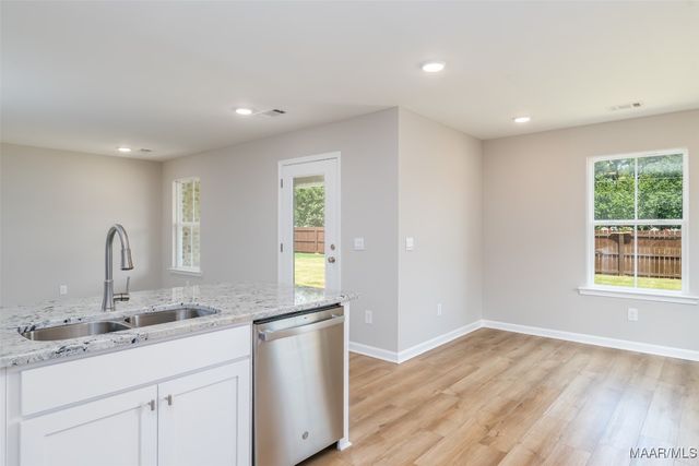 326 Kohn Drive, Millbrook, AL 36054