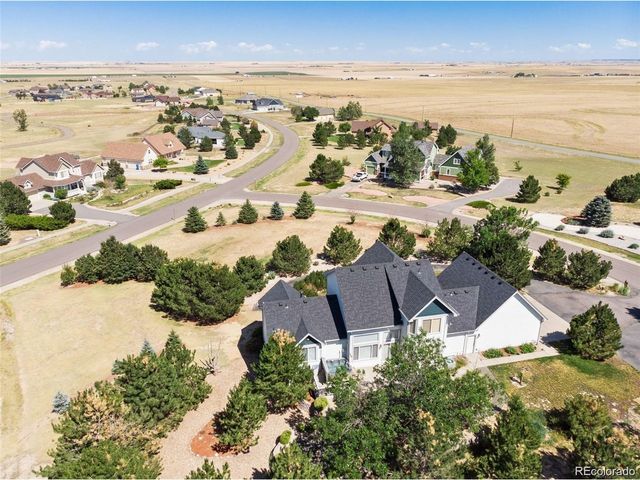 935 Green Gables Cir Ct, Bennett, CO 80102