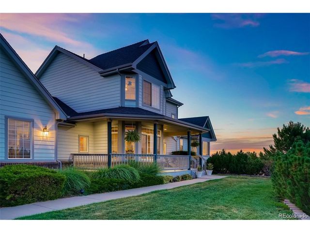 935 Green Gables Cir Ct, Bennett, CO 80102