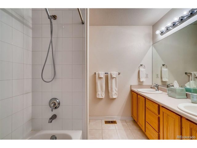 935 Green Gables Cir Ct, Bennett, CO 80102