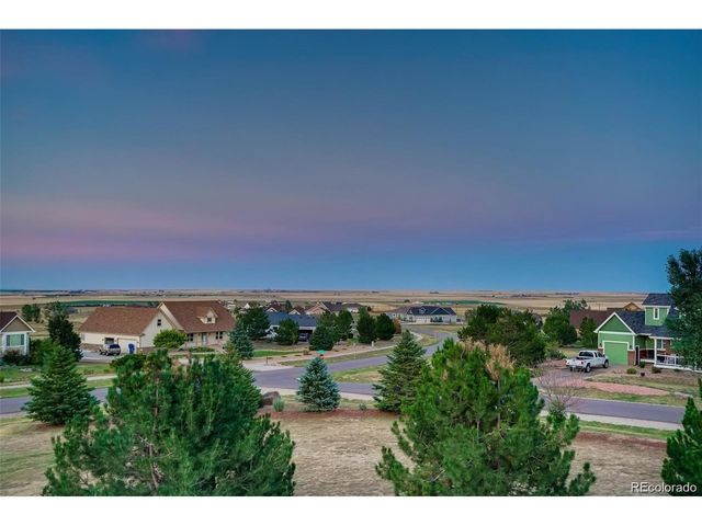 935 Green Gables Cir Ct, Bennett, CO 80102