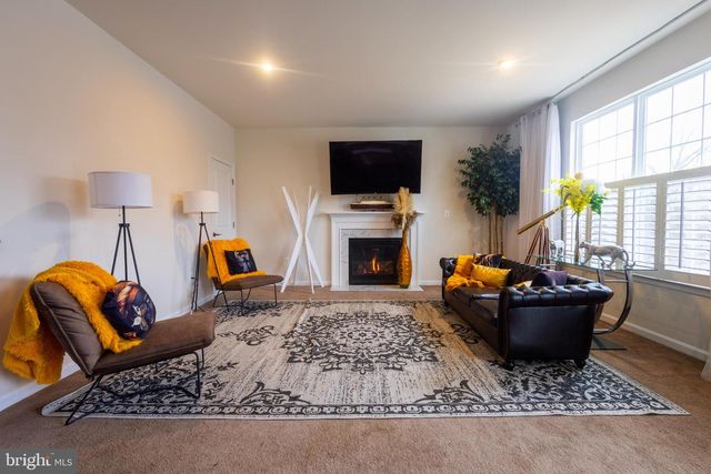 16028 EAGLE ROOST CT, Woodbridge, VA 22191