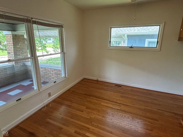 5145 E Walnut Street, Indianapolis, IN 46219