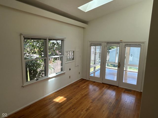 5145 E Walnut Street, Indianapolis, IN 46219