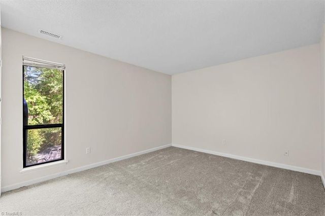 116 Cedar Lake Trail, Winston-salem, NC 27104