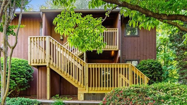 116 Cedar Lake Trail, Winston-salem, NC 27104