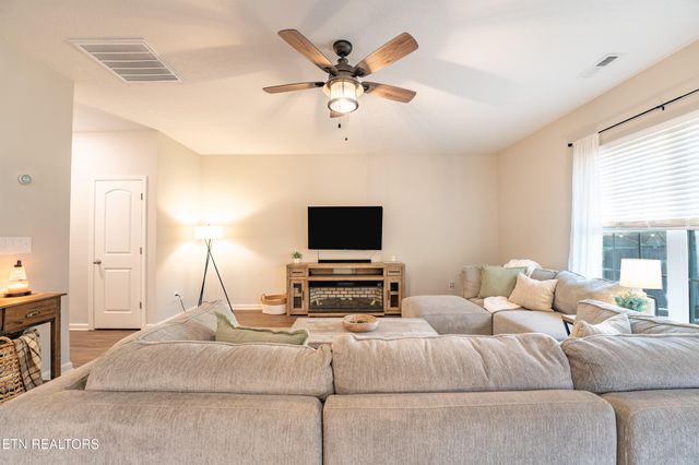 7849 Beeler Farms Lane, Knoxville, TN 37918