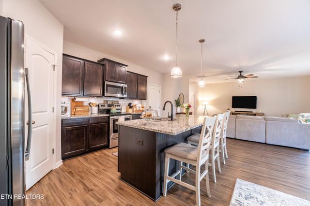 7849 Beeler Farms Lane, Knoxville, TN 37918