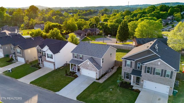 7849 Beeler Farms Lane, Knoxville, TN 37918