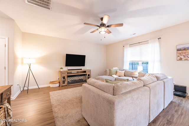 7849 Beeler Farms Lane, Knoxville, TN 37918