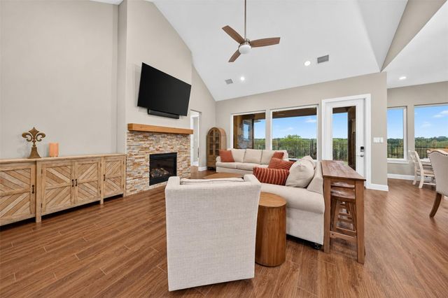 40192 Spyglass Hill Drive, Cleveland, TX 77327