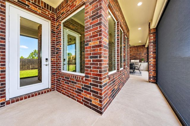 40192 Spyglass Hill Drive, Cleveland, TX 77327