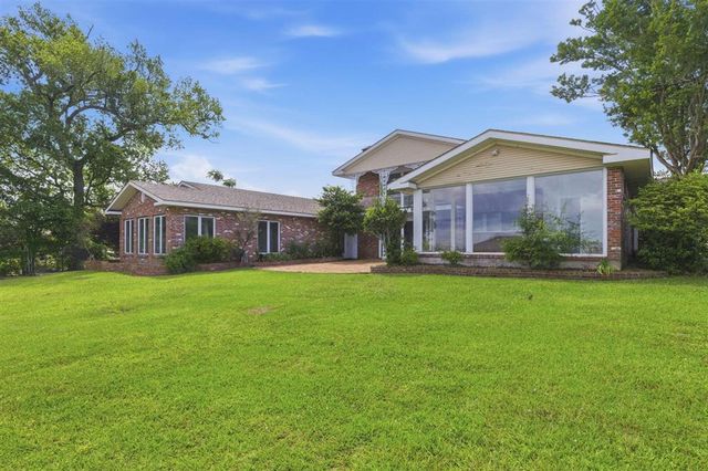 4700 Ponderosa Street, Lake Charles, LA 70605