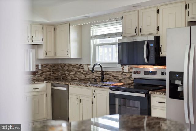 4801 PENNINGTON CT, Wilmington, DE 19808