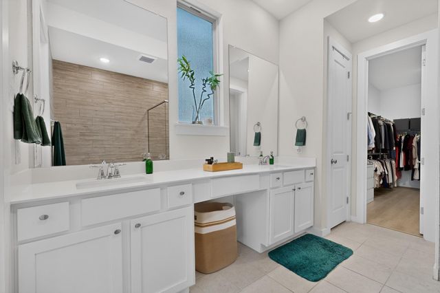 4010 Flowstone LN, Round Rock, TX 78681
